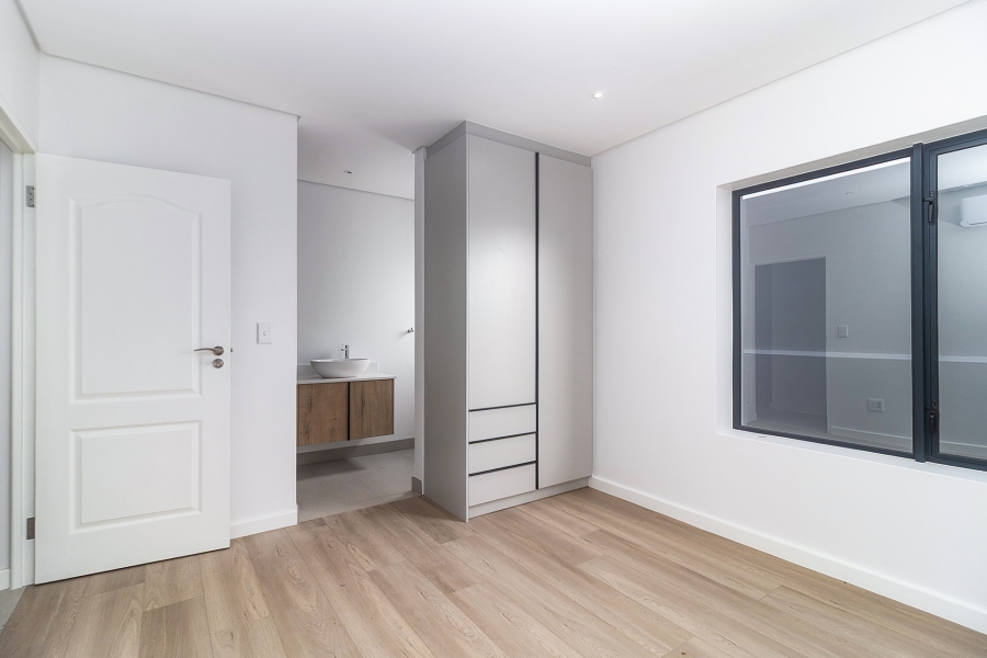 5 Bedroom Property for Sale in Mount Royal Golf Estate Western Cape